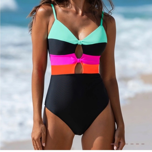 Popvil color block front twist tie one piece swimsuit. - Picture 1 of 2